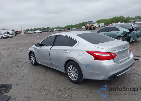 2017 Nissan Altima 2.5 S z USA, uszkodzony, nr VIN 1N4AL3APXHN365430